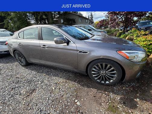 Mineral Silver 2015 Kia K900 Luxury