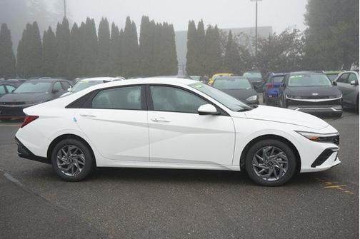 2025 Hyundai ELANTRA HEV Blue