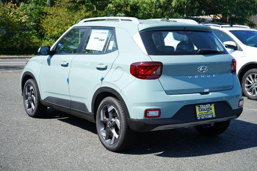 2025 Hyundai VENUE Limited