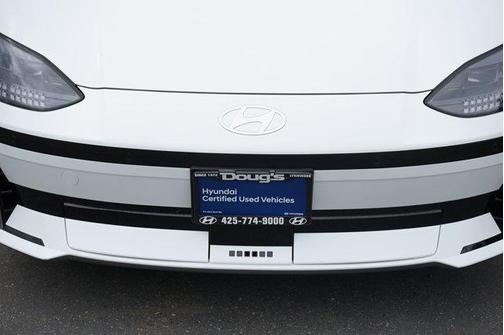 2024 Hyundai IONIQ 6 SE Standard Range
