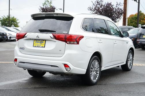 2020 Mitsubishi Outlander PHEV GT