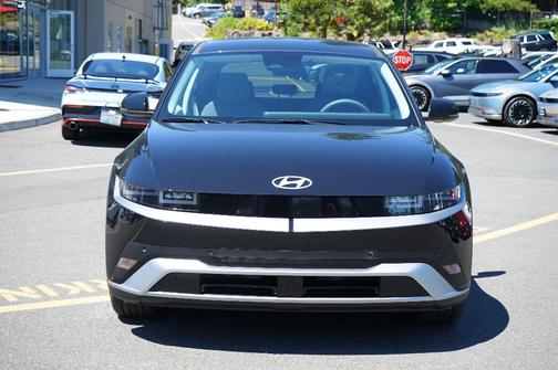 2026 Hyundai IONIQ 5 SE