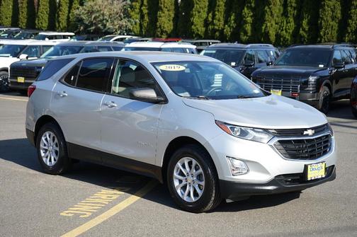 Silver Ice Metallic 2019 Chevrolet Equinox LS