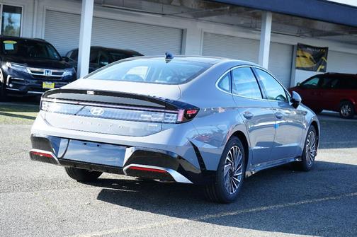2026 Hyundai SONATA Hybrid Limited