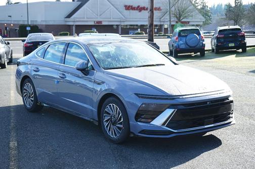 2026 Hyundai SONATA Hybrid Limited