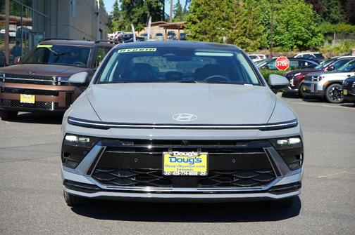2025 Hyundai SONATA Hybrid Limited