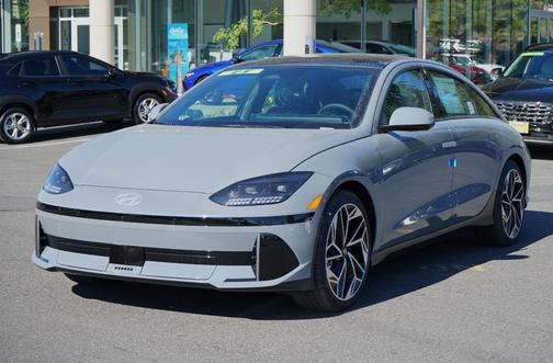 2025 Hyundai IONIQ 6 Limited