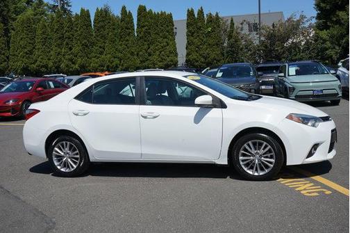 2015 Toyota Corolla LE Plus