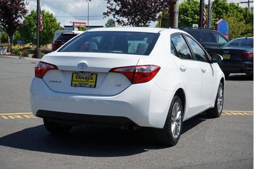 2015 Toyota Corolla LE Plus