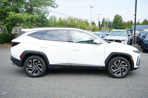 Pearl 2026 Hyundai TUCSON Hybrid Limited