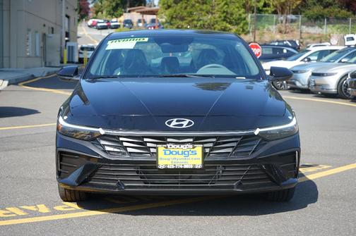 2025 Hyundai ELANTRA HEV SEL