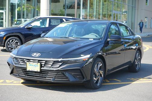 2025 Hyundai ELANTRA HEV SEL