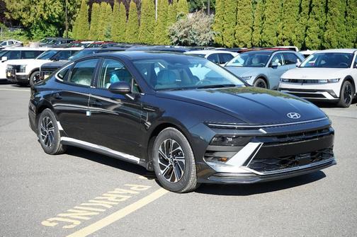 2026 Hyundai SONATA Hybrid Blue