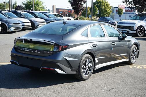 2026 Hyundai SONATA Hybrid Blue