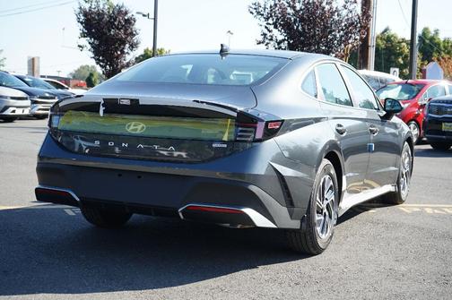 2026 Hyundai SONATA Hybrid Blue