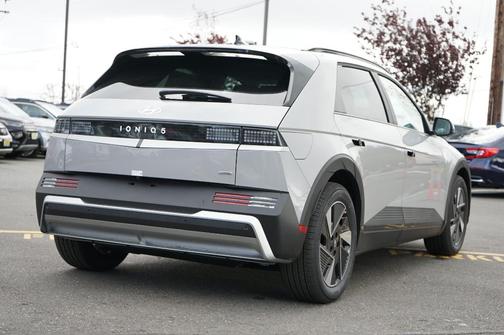 2025 Hyundai IONIQ 5 SEL