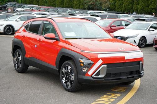 2025 Hyundai KONA SEL