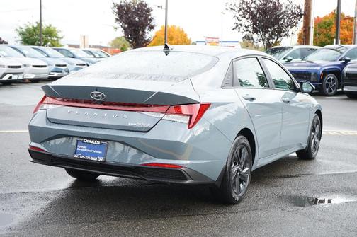 2022 Hyundai ELANTRA HEV Blue