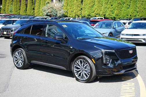 2024 Cadillac XT4 Sport