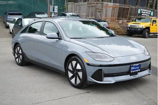 2024 Hyundai IONIQ 6 SE Standard Range