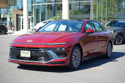 2025 Hyundai SONATA Hybrid Limited