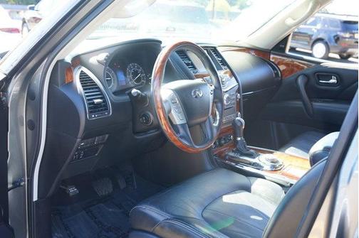 2017 INFINITI QX80 Base