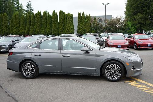 2020 Hyundai SONATA Hybrid Limited