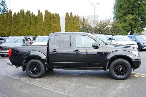 Magnetic Black Pearl 2019 Nissan Frontier SV