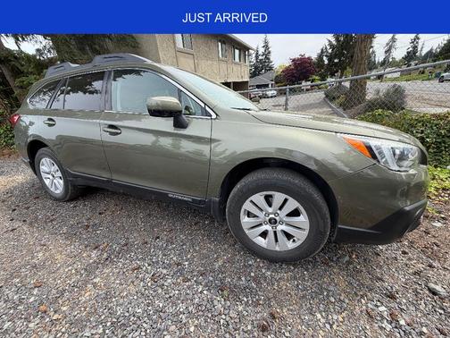 Wilderness Green Metallic 2017 Subaru Outback 2.5i Premium