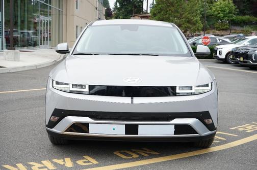 2026 Hyundai IONIQ 5 SE