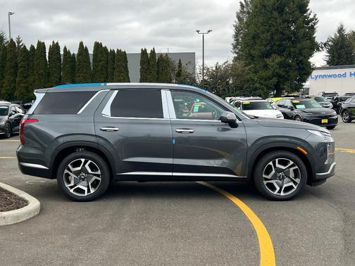 2025 Hyundai PALISADE SEL Premium
