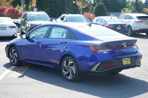 2025 Hyundai ELANTRA HEV SEL