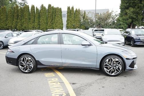 2025 Hyundai IONIQ 6 SEL
