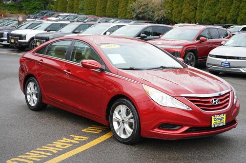 2011 Hyundai SONATA GLS