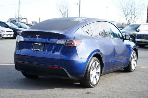 2024 Tesla Model Y Long Range