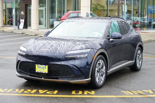 2025 Genesis GV60 Standard