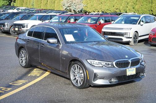 2022 BMW 330e 330e