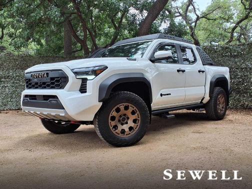 Ice 2025 Toyota Tacoma Hybrid TRAILHUNTER HYBRID 5 BED NATL
