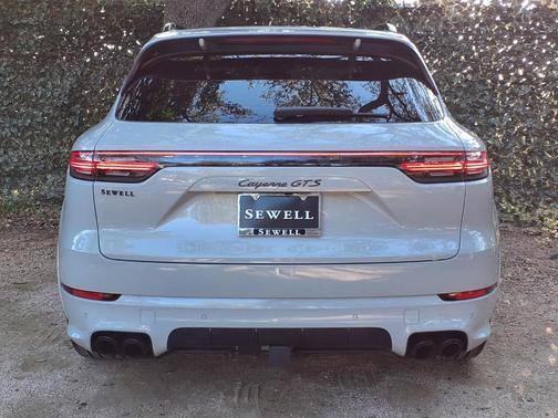 2023 Porsche Cayenne GTS