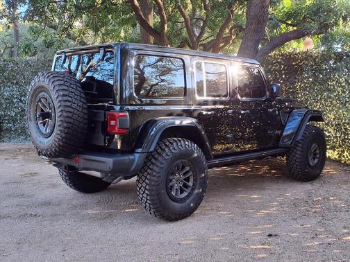 2025 Jeep Wrangler Rubicon 392