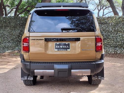 Dust 2024 Toyota Land Cruiser FIRST EDITION
