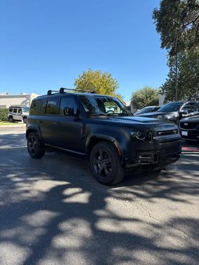 2023 Land Rover Defender 110 X-Dynamic SE