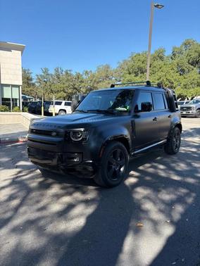 2023 Land Rover Defender 110 X-Dynamic SE