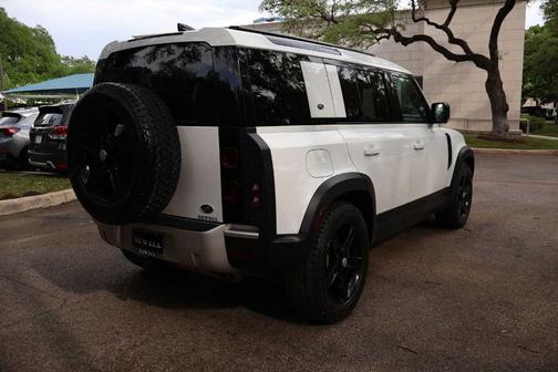 Fuji White 2020 Land Rover Defender 110 SE