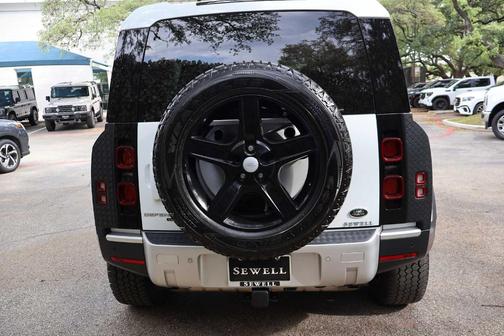 Fuji White 2020 Land Rover Defender 110 SE
