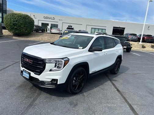 2024 GMC Terrain SLT