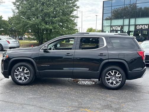 2022 GMC Acadia AWD SLT