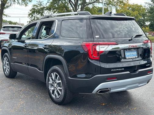 2022 GMC Acadia AWD SLT