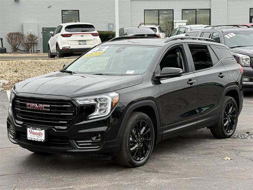2023 GMC Terrain SLT
