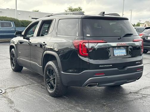 2023 GMC Acadia AWD AT4
